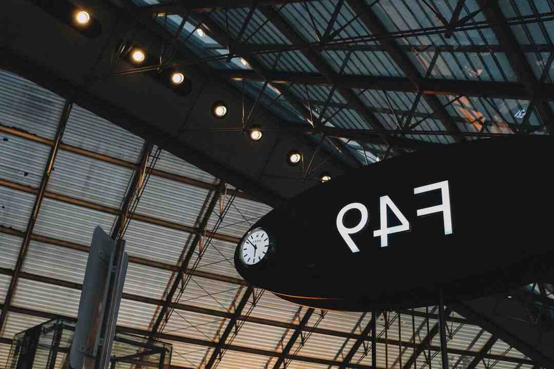Qui contrôle les aires de jeux ?