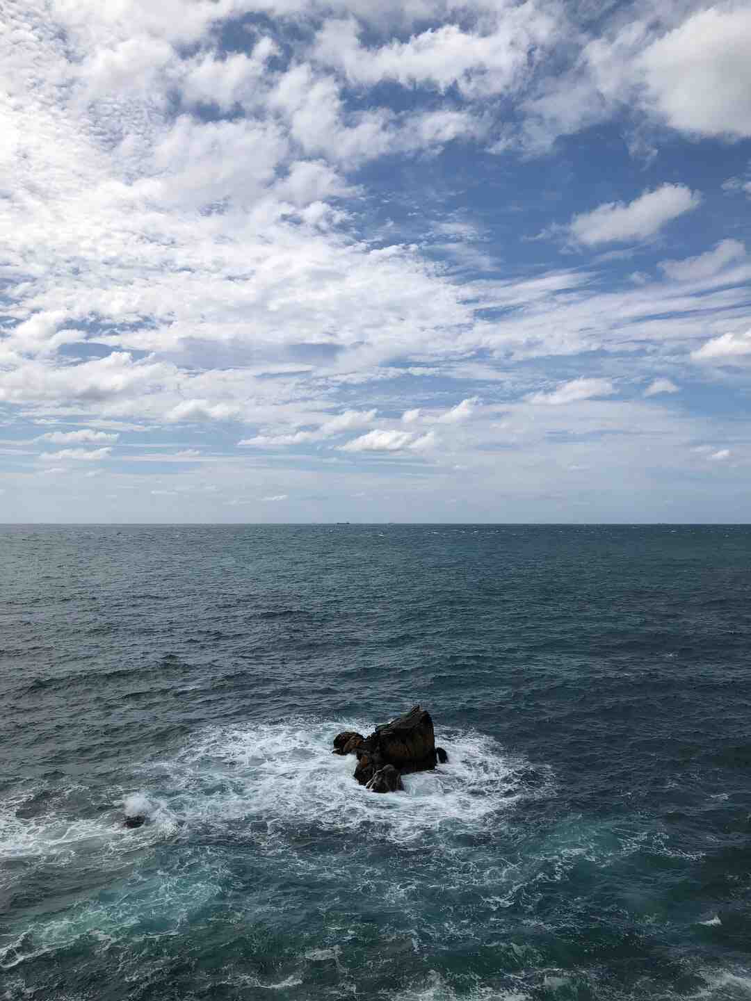 How many levels are in each world in Spyro reignited trilogy?