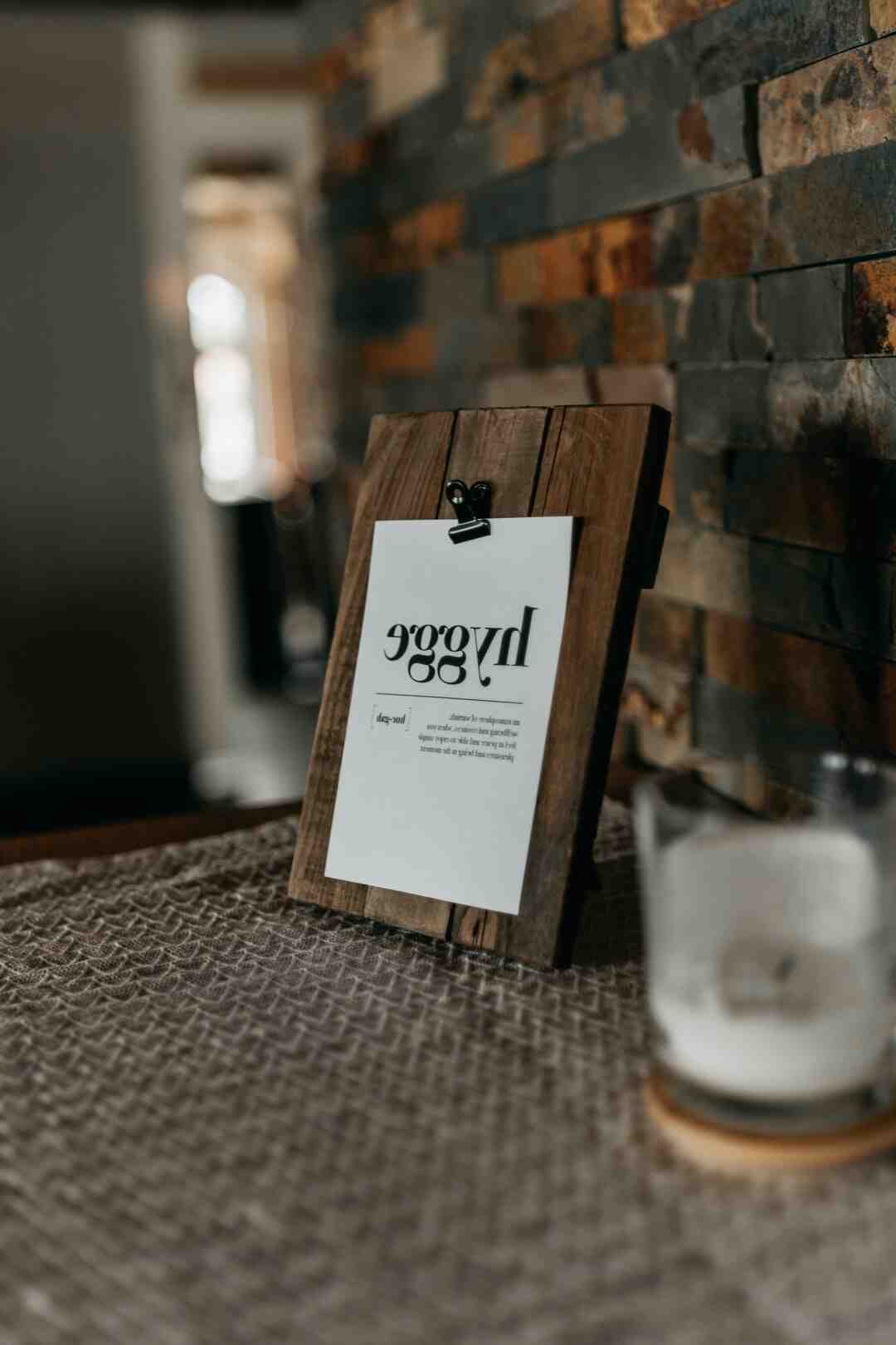 Comment jouer au solitaire avec des pions ?