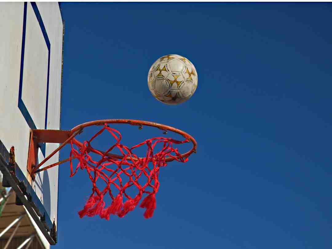 Quel est le but du jeu au basket ?